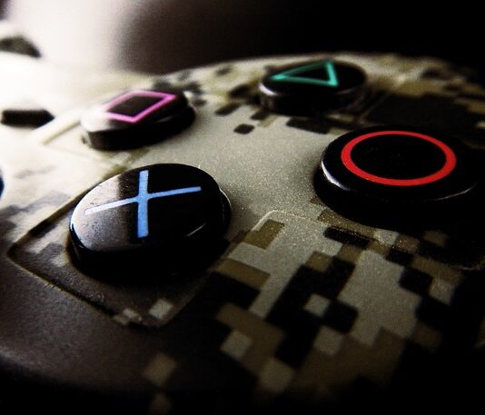 Czy PlayStation 5 może leżeć?