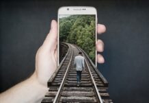 Czy każdy telefon dotykowy jest smartfonem?