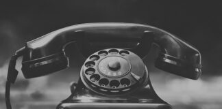 Jaki telefon dla seniora z dużym wyświetlaczem?