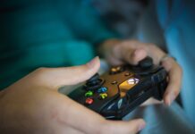 Czy Xbox musi być podłączony do Internetu?