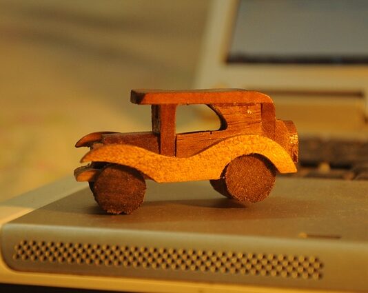 Co jest ważniejsze RAM czy karta graficzna?